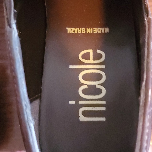 Shoes - Picture 4 of 5